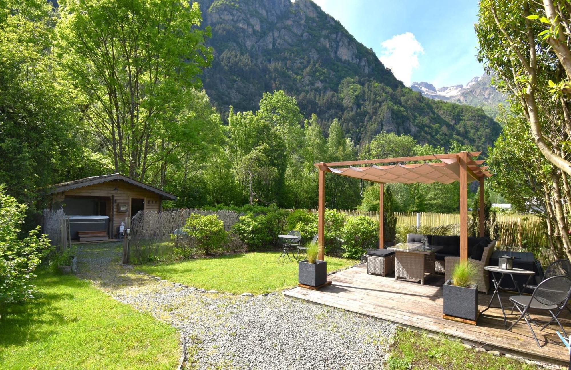 Bed and Breakfast La Clé des Bois Le Bourg-dʼOisans Esterno foto